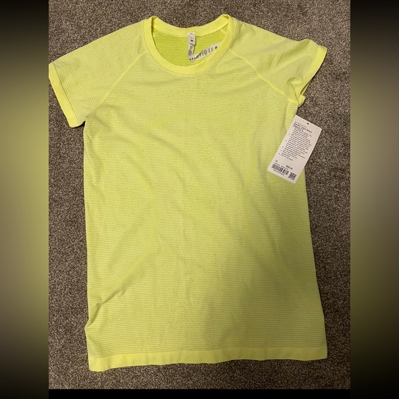 Tshirt - Picture 2 of 3